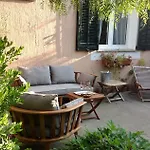 Pretorina Bed & Breakfast 3*